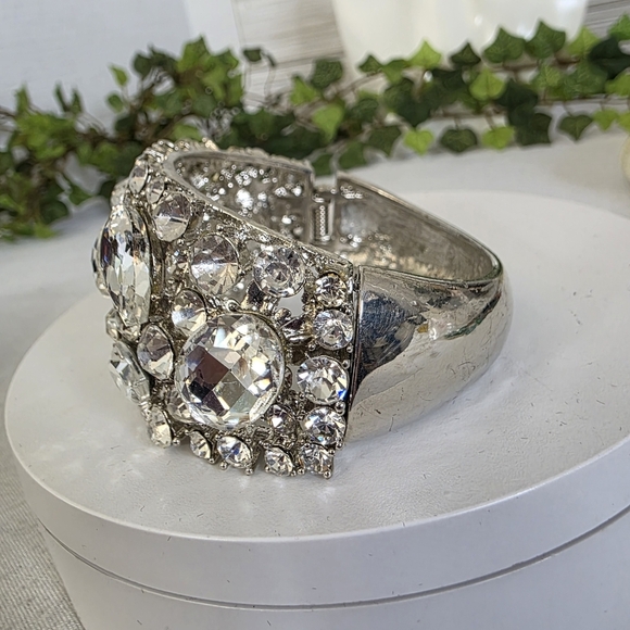 Vintage Statement Silver CZ Bling Clamper Hinge Bracelet - Picture 4 of 11
